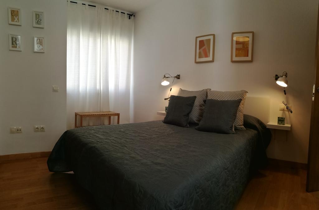 Mitjana Plaza Leilighet Málaga Eksteriør bilde