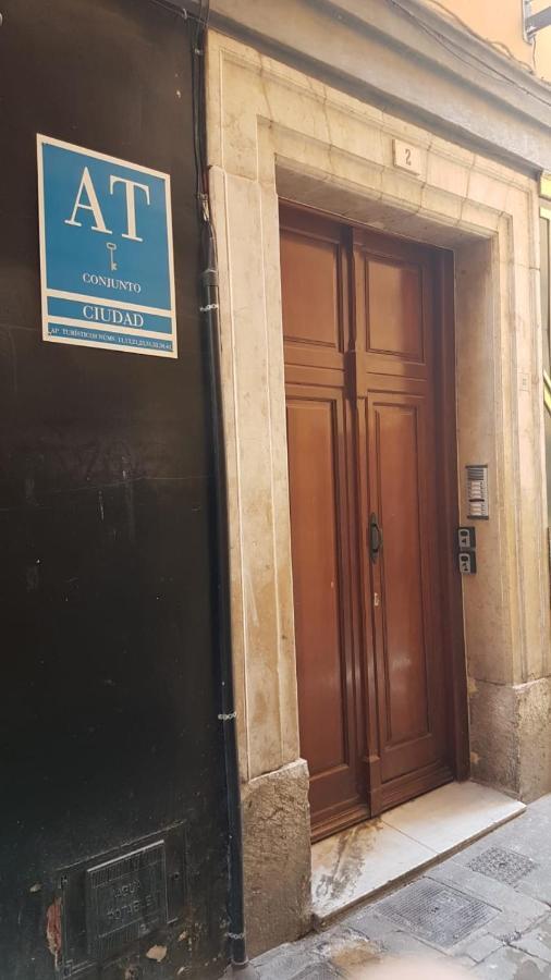 Mitjana Plaza Leilighet Málaga Eksteriør bilde